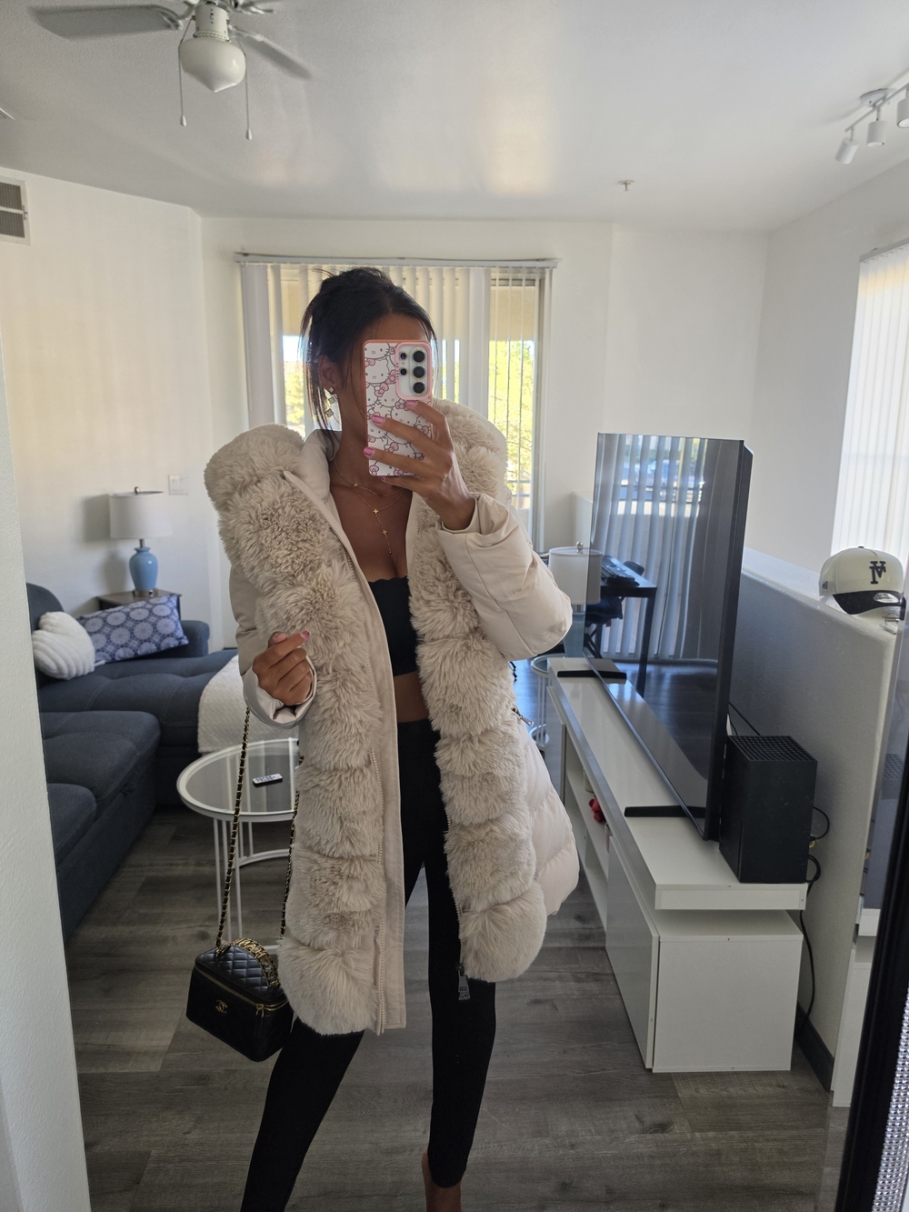 Women’s Cream Faux-Fur Trim Puffer Coat - Picture 9 of 17